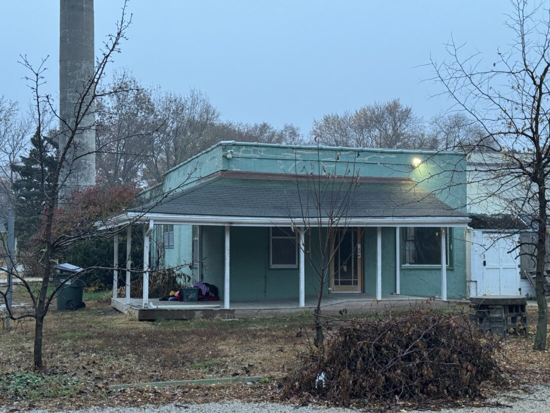 Plans to convert former Sunrise Garden center into apartment parking lot abandoned; 300-bedroom complex moving forward, though